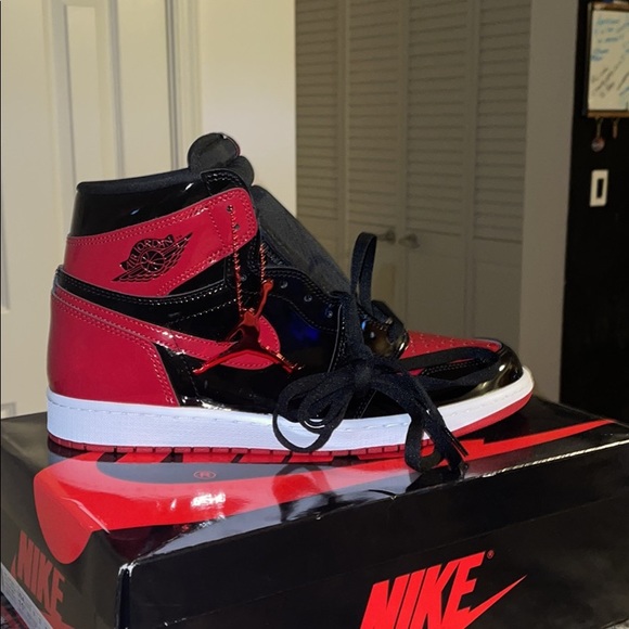 Nike Retro